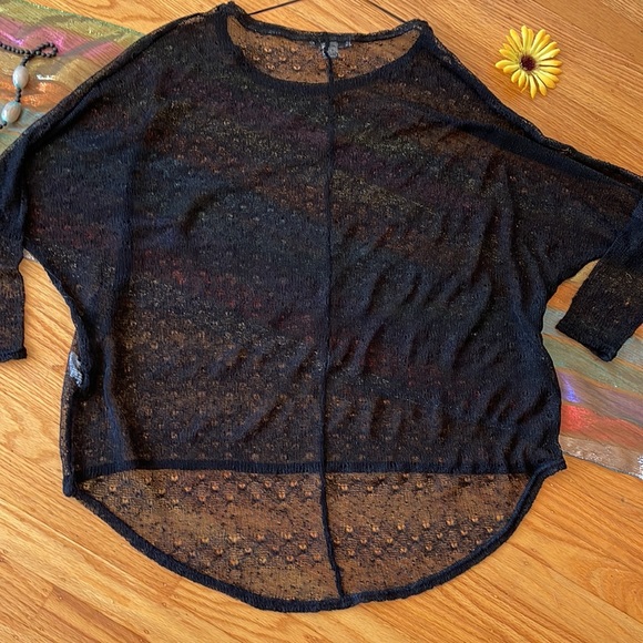 🌺 COTTON ON; Black Sheer Top/Swim Cover-Up/with Unique Design. Misses Sz. Med! - Picture 9 of 10